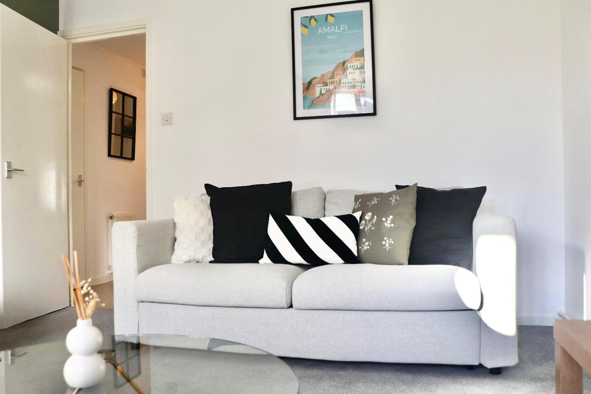 Stunning Apartment, Sleeps 4, Central London, 1 Bedroom, Zone 1, Kennington - Open For Business Stays, Long Stays And Families Relocating エクステリア 写真
